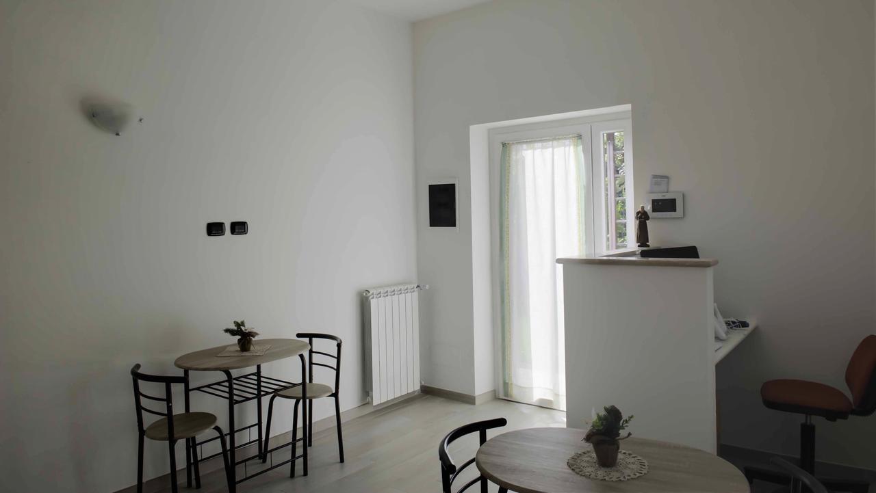 Bed and Breakfast Il Giardino Dell'Eden Acilia Exteriér fotografie